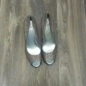 Sparkle pink guess high heels